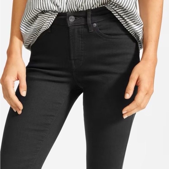 Everlane The Authentic Stretch Mid-Rise Skinny (Black, Ankle 26.5” Inseam) - Picture 4 of 8